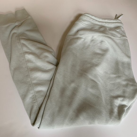 CHLOE TING SWEATPANTS MATCHA GREEN - Picture 1 of 3